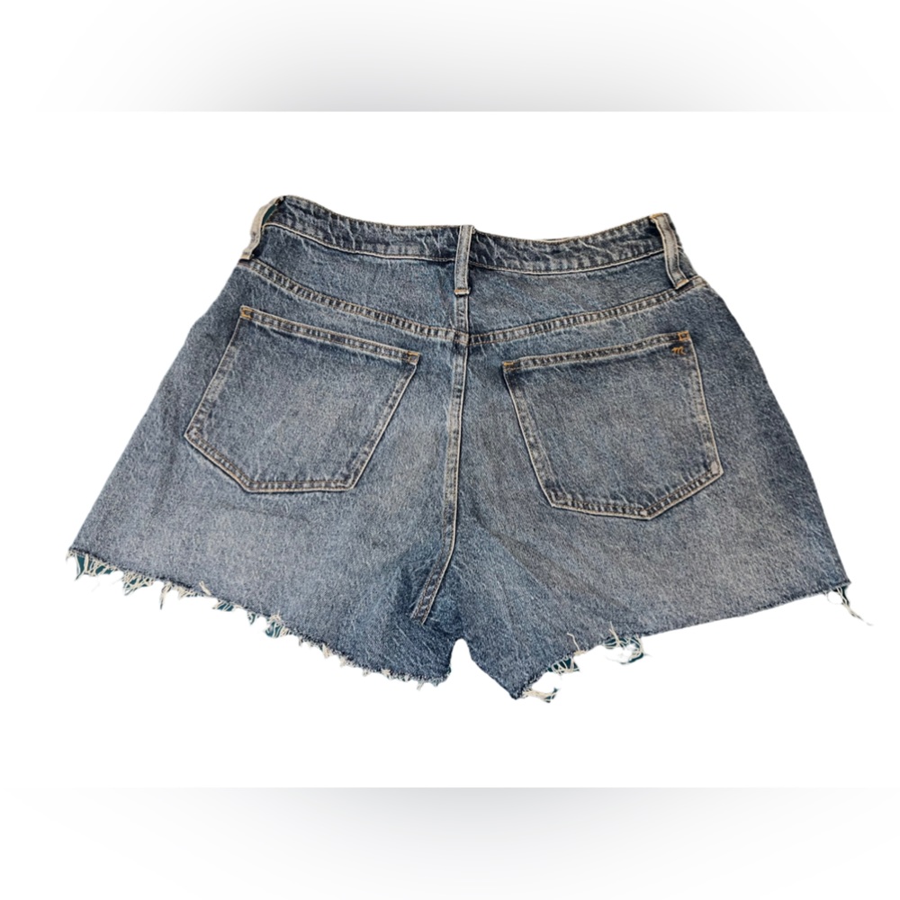 Madewell The Curvy Perfect Jean Short in Burnett Wash: TENCEL™ Denim Edition - Picture 6 of 8